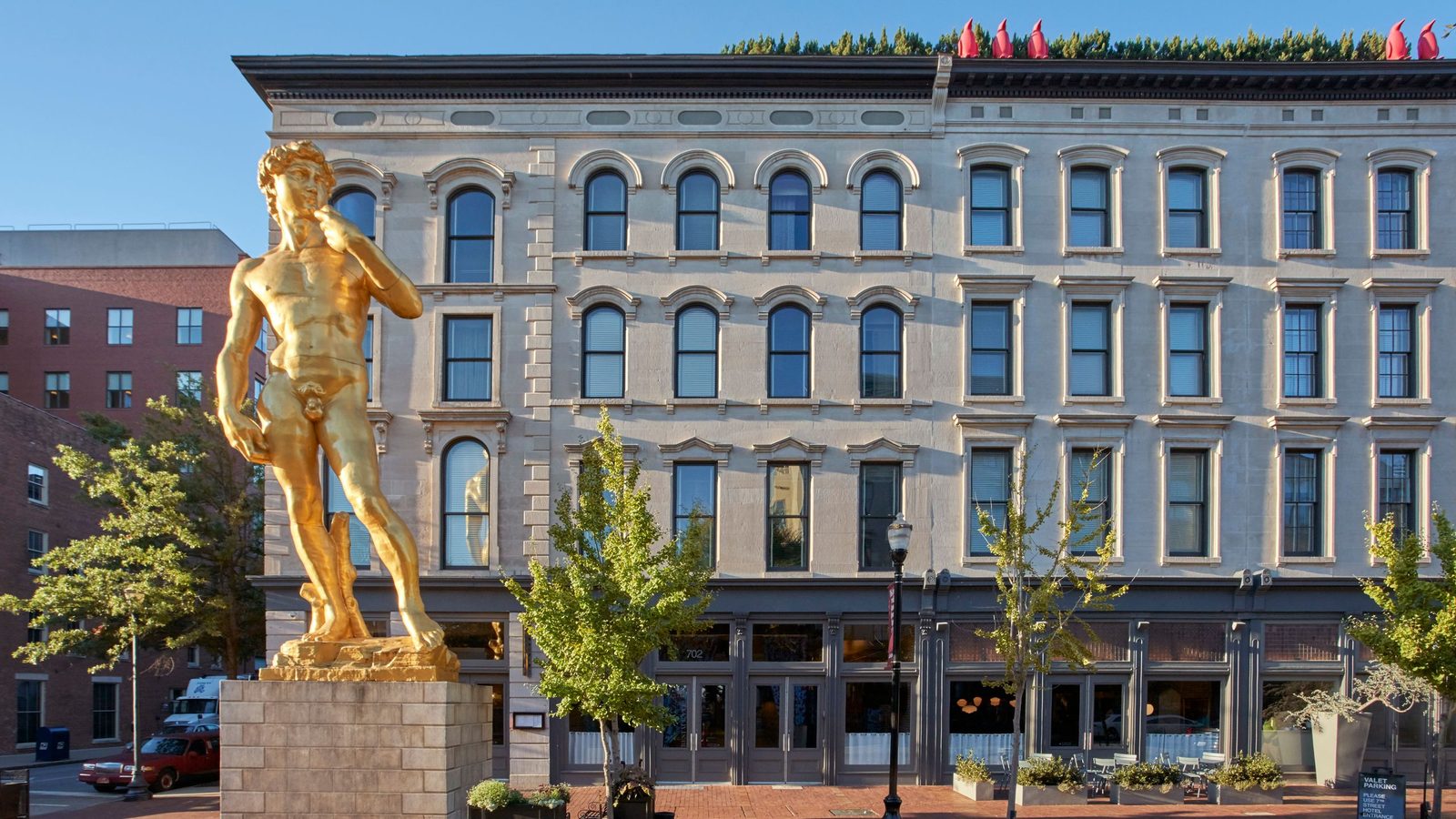 21c Museum Hotel Louisville exterior view