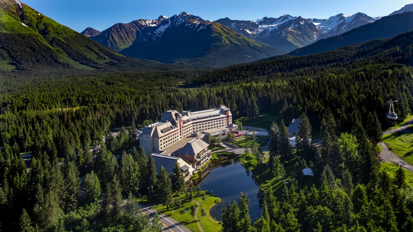 Alyeska Resort exterior view