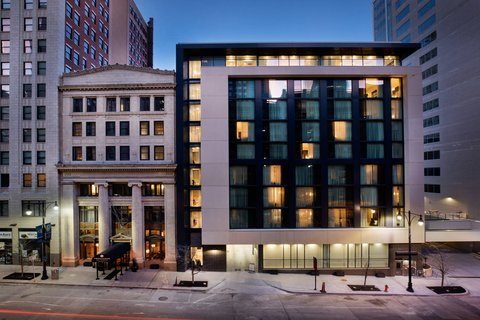 Ambassador Hotel Kansas City, Autograph Collection exterior view