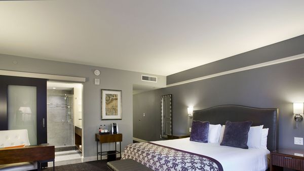 Ambassador Hotel Wichita interior