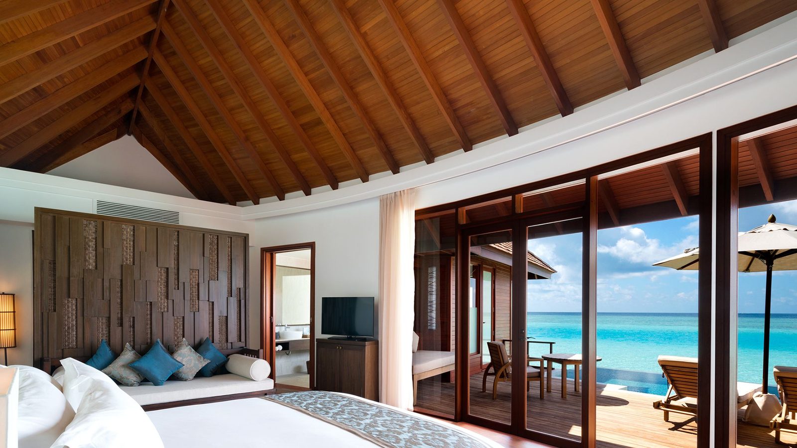 Anantara Dhigu Maldives Resort exterior view