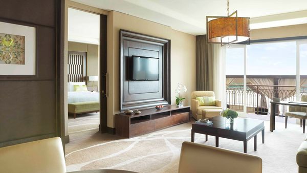 Anantara Eastern Mangroves Abu Dhabi Hotel interior