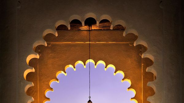 Qasr al Sarab Desert Resort by Anantara interior