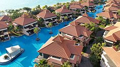 Anantara The Palm Dubai Resort exterior view