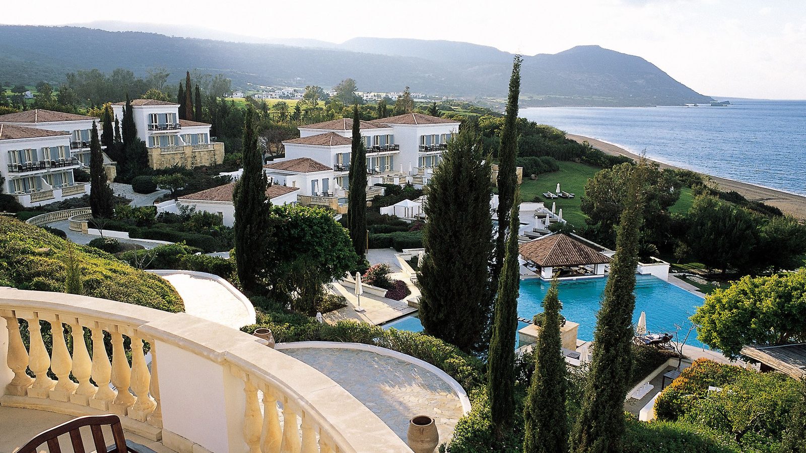 Anassa exterior view