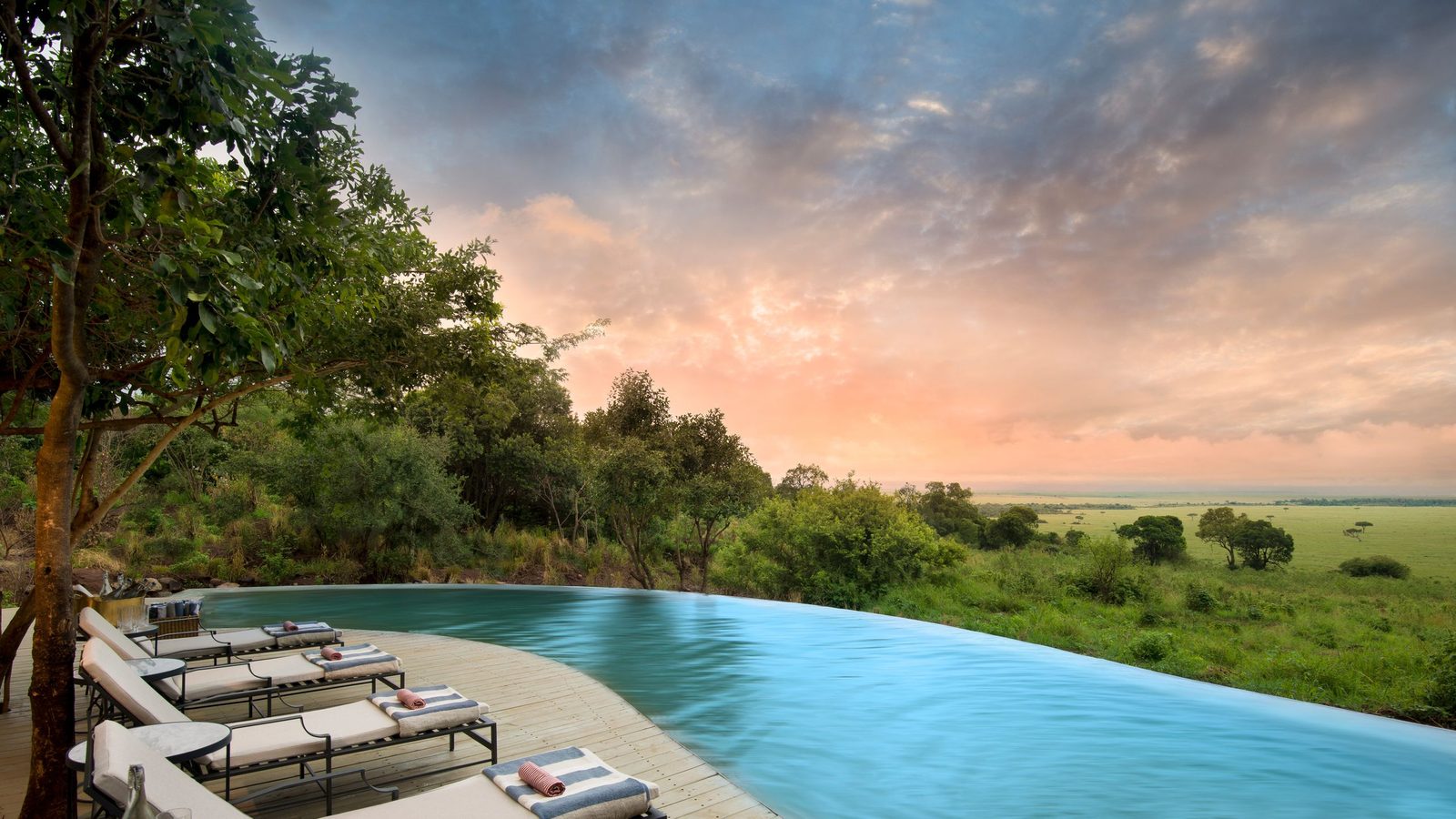 andBeyond Bateleur Camp exterior view