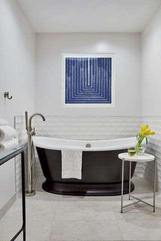 Annapolis Waterfront Hotel interior