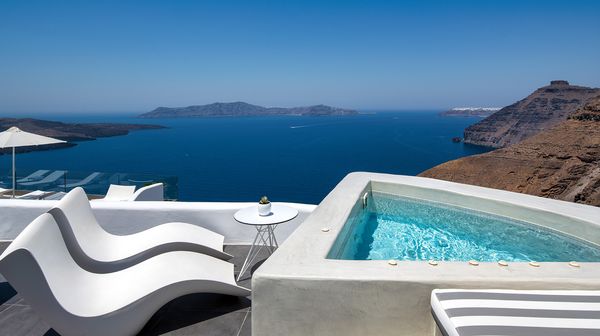 Athina Luxury Suites interior