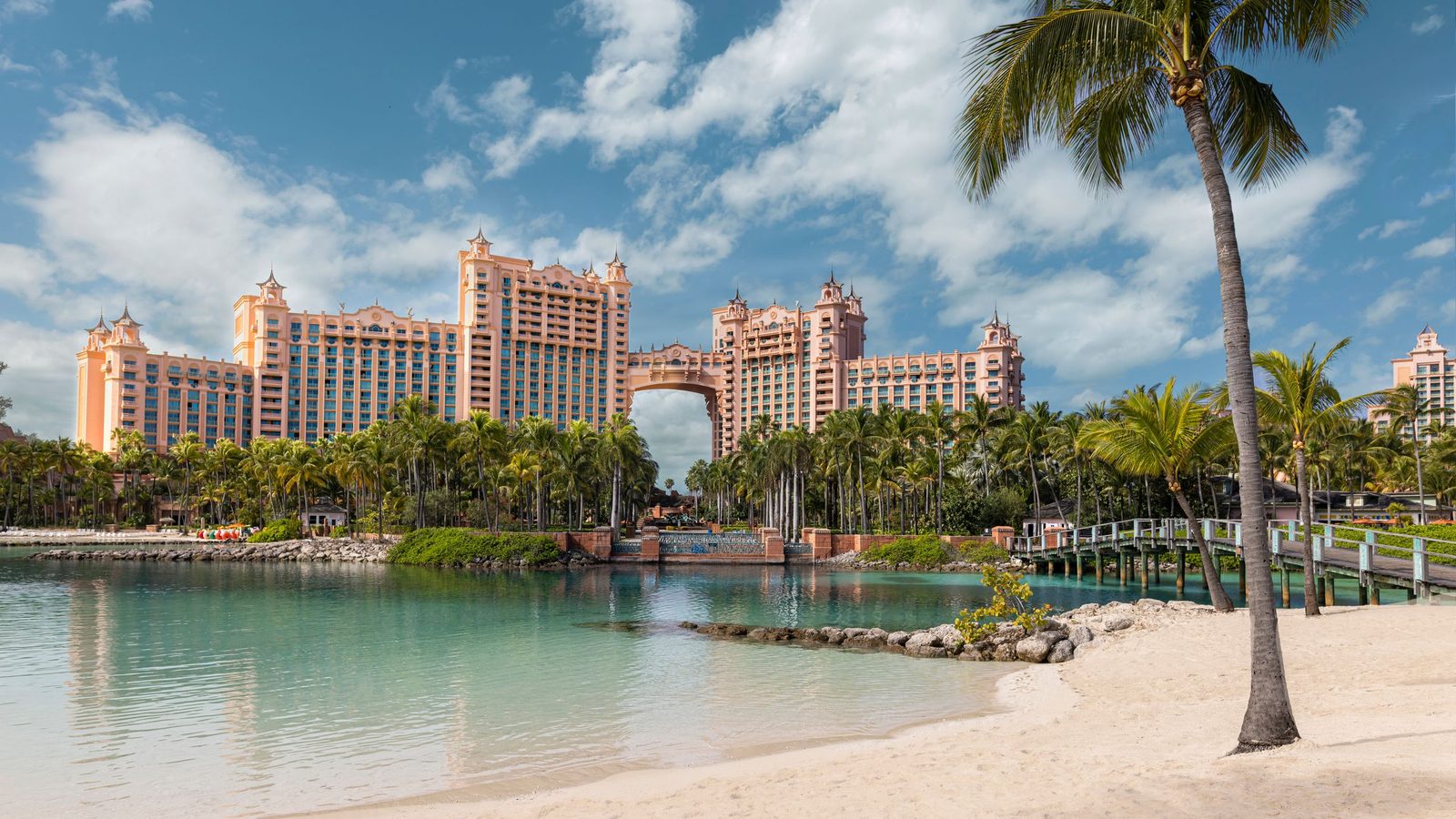 Atlantis, Paradise Island exterior view