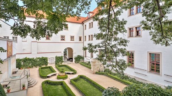 Augustine, A Luxury Collection Hotel interior