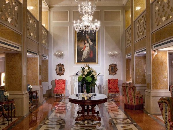 Baglioni Hotel Luna interior