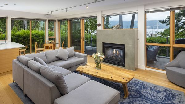 Brentwood Bay Resort interior