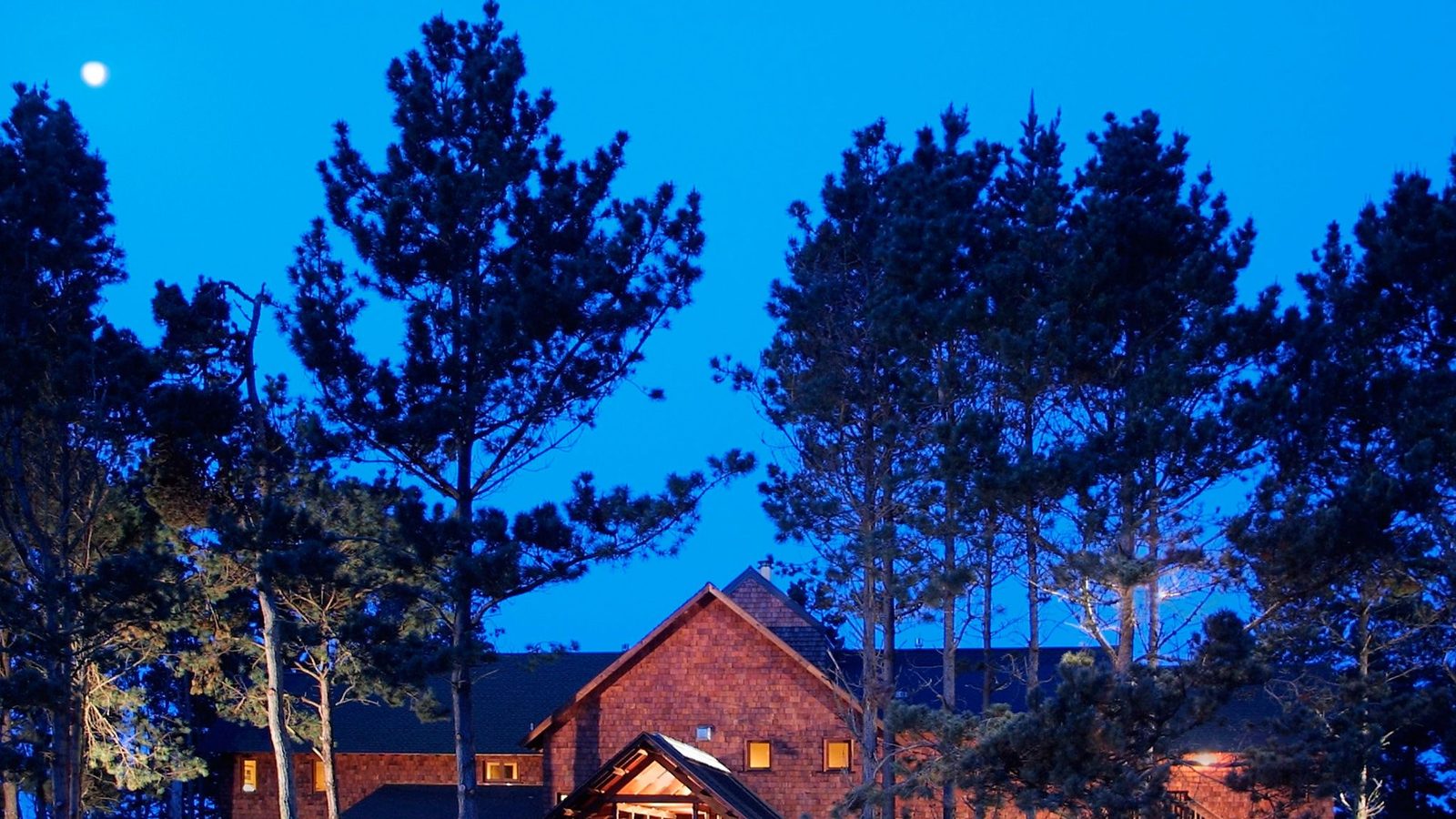 Brewery Gulch Inn exterior view