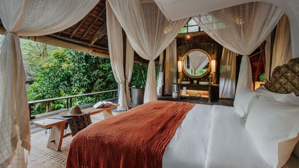 Buahan, a Banyan Tree Escape interior