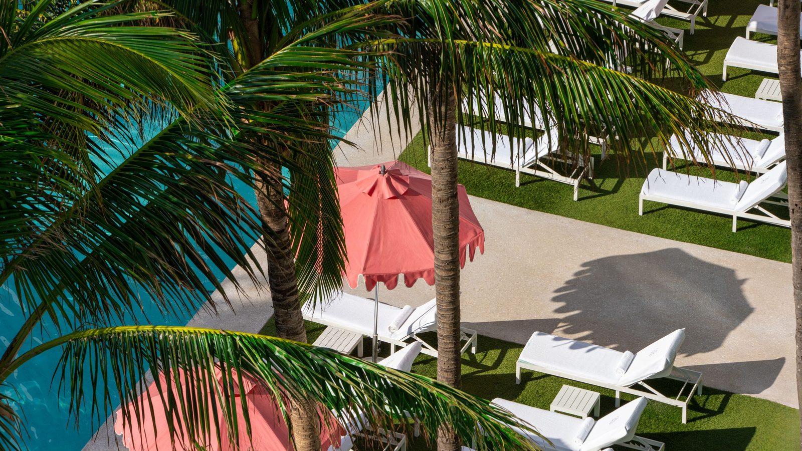 Cadillac Hotel & Beach Club, Autograph Collection exterior view