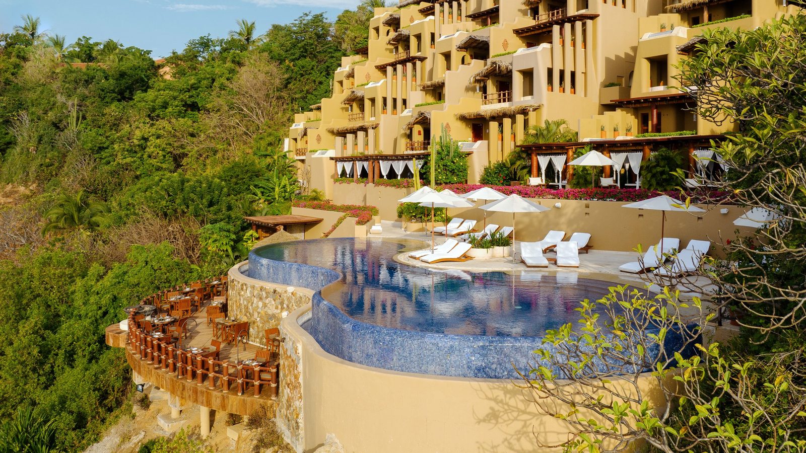 Cala de Mar Resort & Spa Ixtapa exterior view