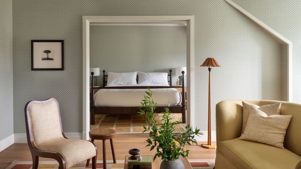 Canoe Place Inn & Cottages interior