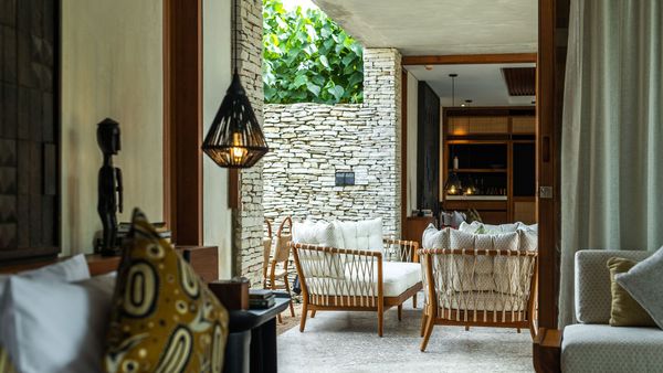 Cap Karoso interior