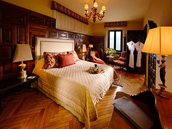 Château Eza interior