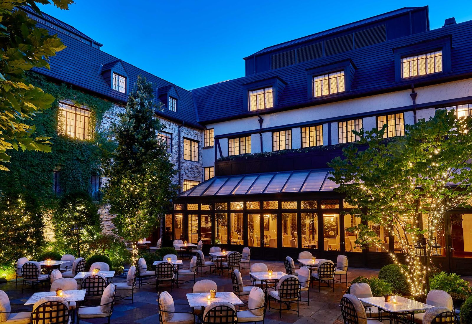 Deer Path Inn exterior view