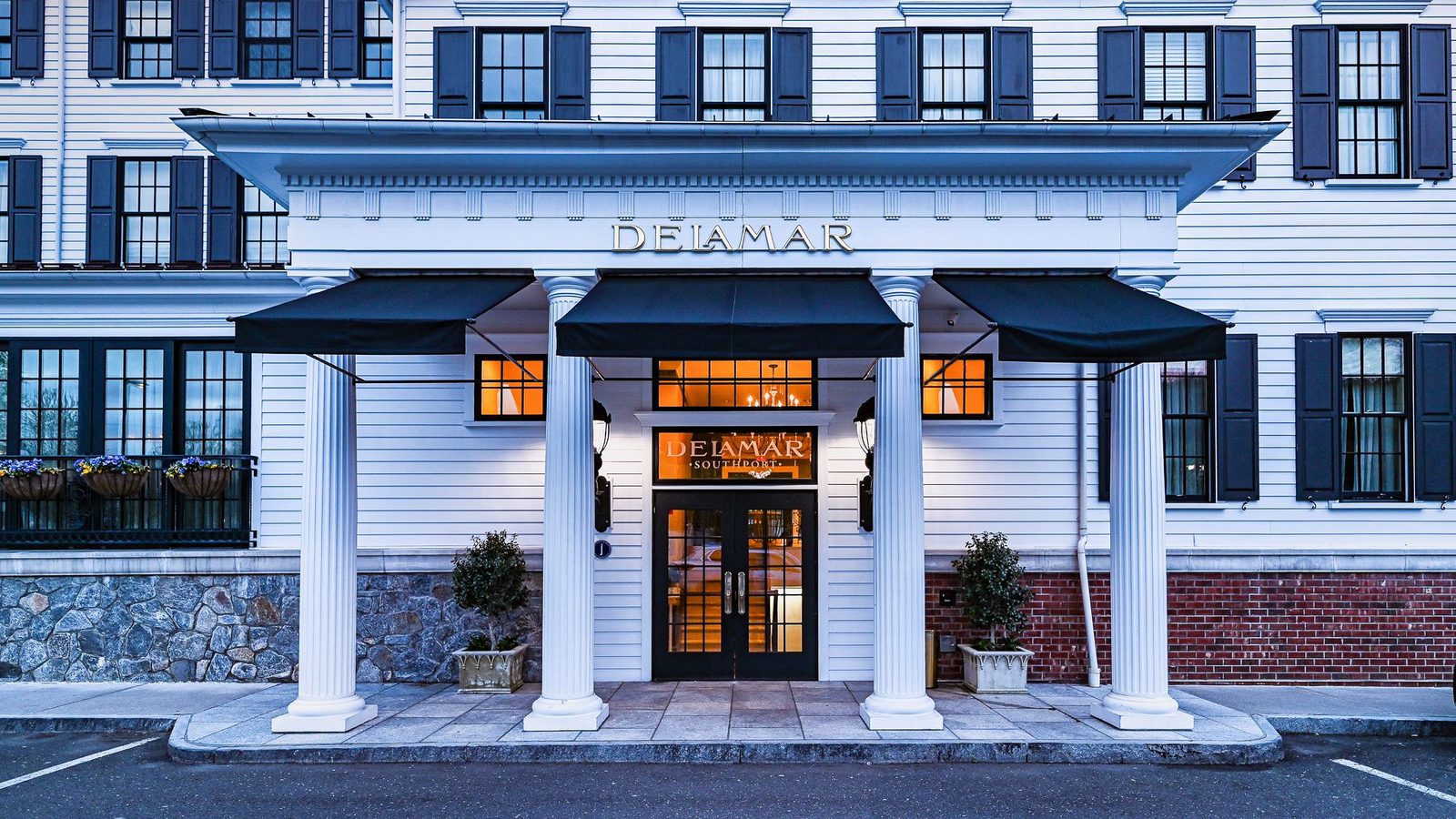 Delamar Southport exterior view