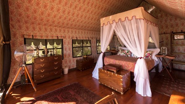 Duke’s Camp interior