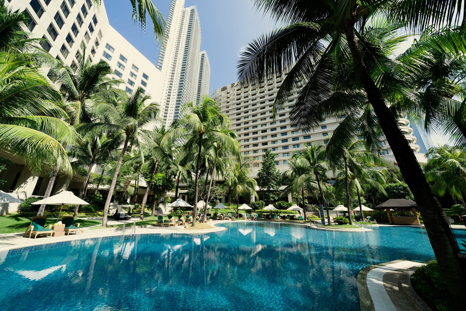 Edsa Shangri-La, Manila exterior view
