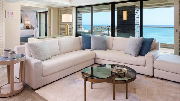 ESPACIO The Jewel of Waikiki interior