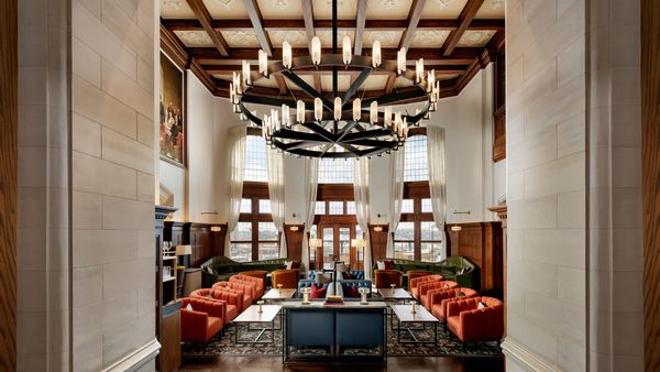 Fairmont Hotel Macdonald interior