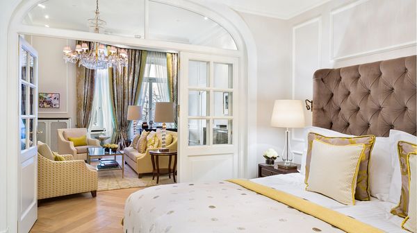 Fairmont Hotel Vier Jahreszeiten interior