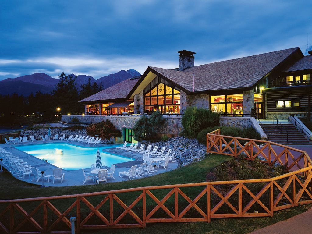 Fairmont Jasper Park Lodge exterior view