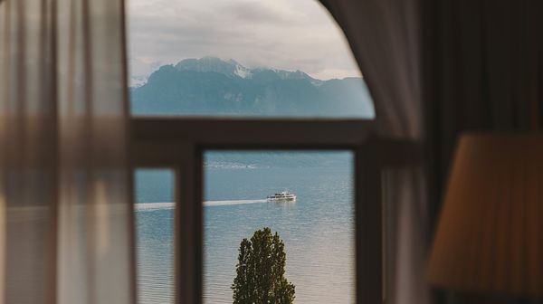 Fairmont Le Montreux Palace interior