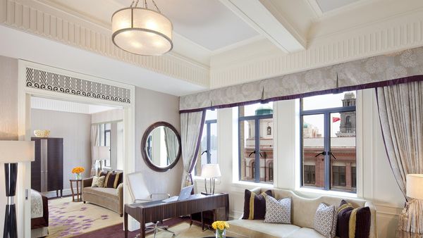Fairmont Peace Hotel interior
