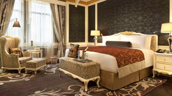Fairmont Peace Hotel interior