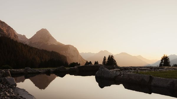 First In: Eriro Alpine Hide, Ehrwald interior