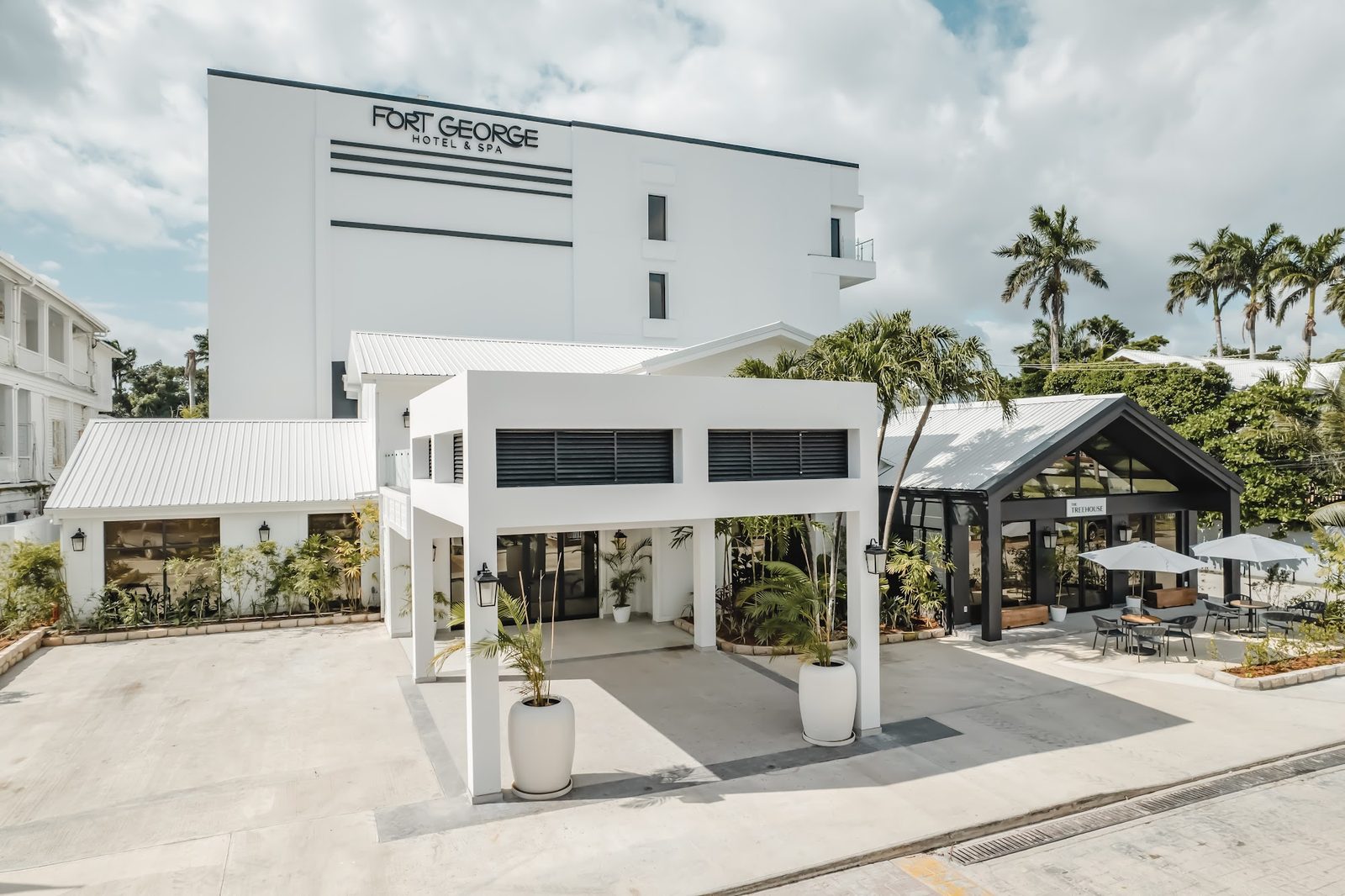 Fort George Hotel & Spa exterior view