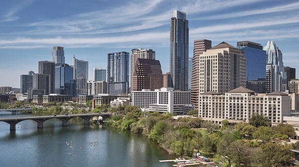 Four Seasons Hotel Austin interior