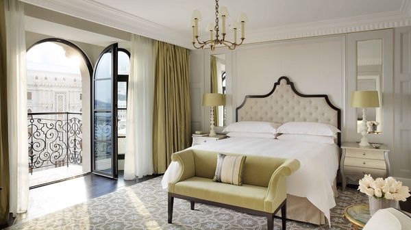 Four Seasons Hotel Baku interior