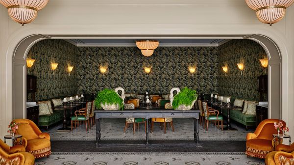 Four Seasons Hotel Boston interior