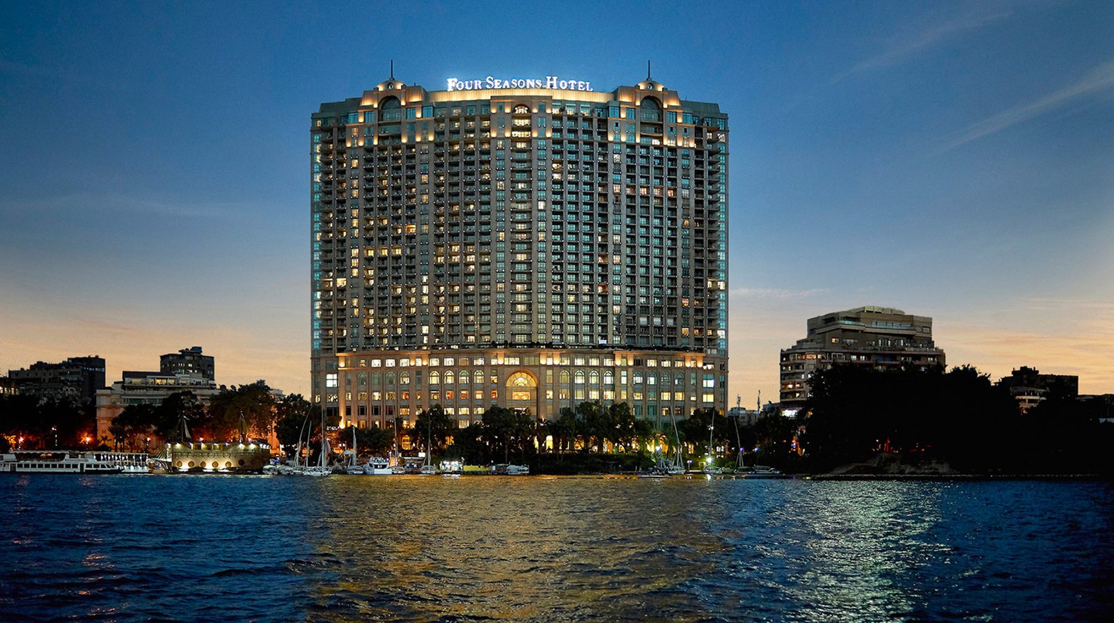 Four Seasons Hotel Cairo at Nile Plaza exterior view