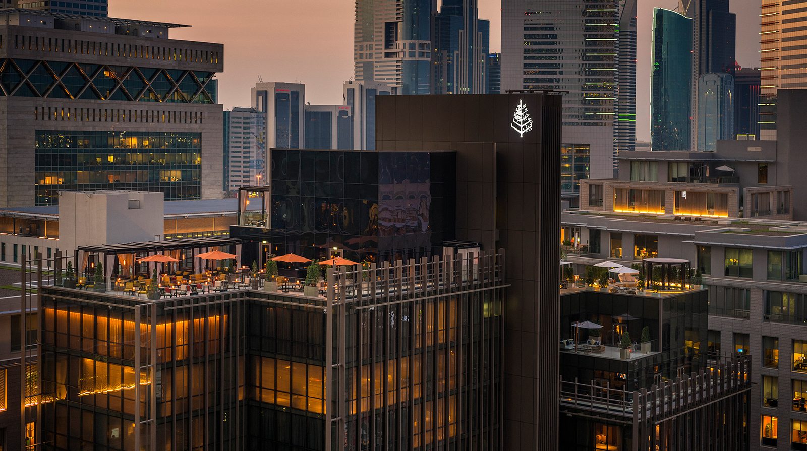 Four Seasons Hotel Dubai International Financial Centre exterior view