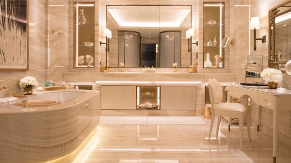 Four Seasons Hotel George V Paris interior