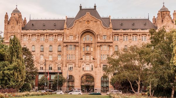 Four Seasons Hotel Gresham Palace Budapest interior