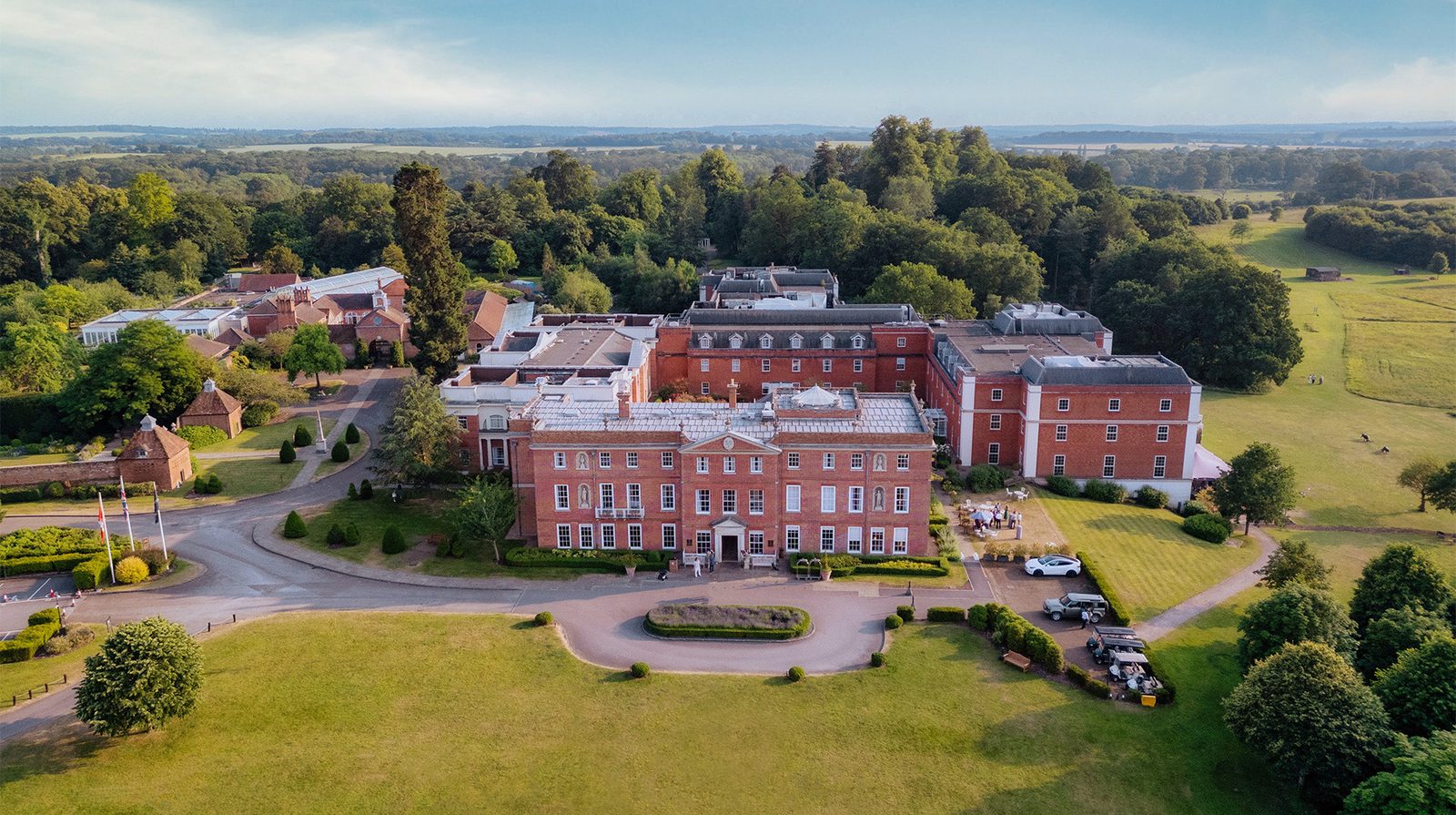 Four Seasons Hotel Hampshire exterior view