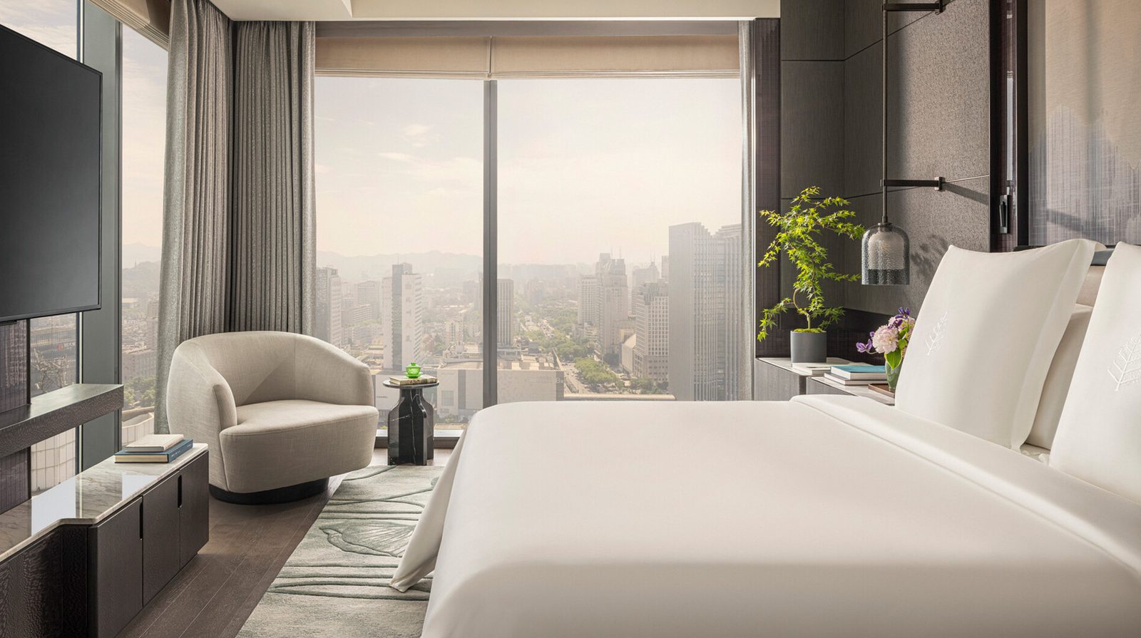 Four Seasons Hotel Hangzhou at Hangzhou Centre exterior view