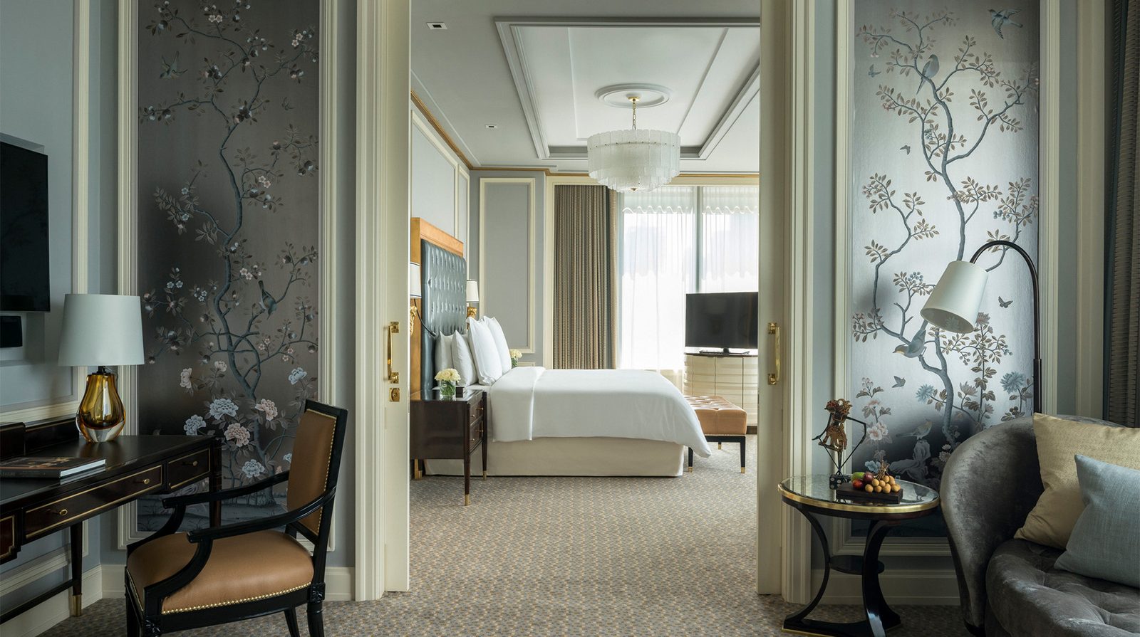 Four Seasons Hotel Jakarta exterior view