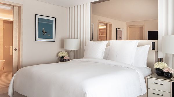 Four Seasons Hotel London at Park Lane interior