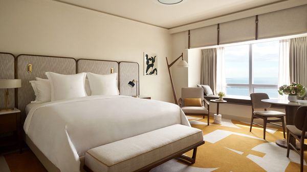 Four Seasons Hotel Miami interior