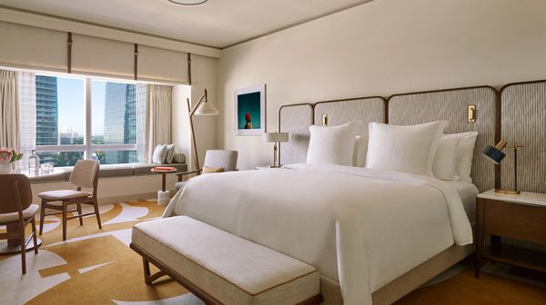 Four Seasons Hotel Miami interior