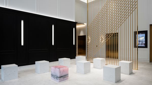 Four Seasons Hotel Montreal interior